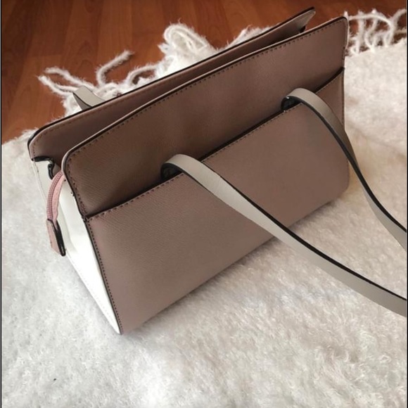 Guess bag - Picture 2 of 5